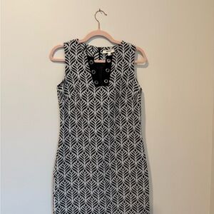 Chic Black and White Leaf Pattern Mini Dress